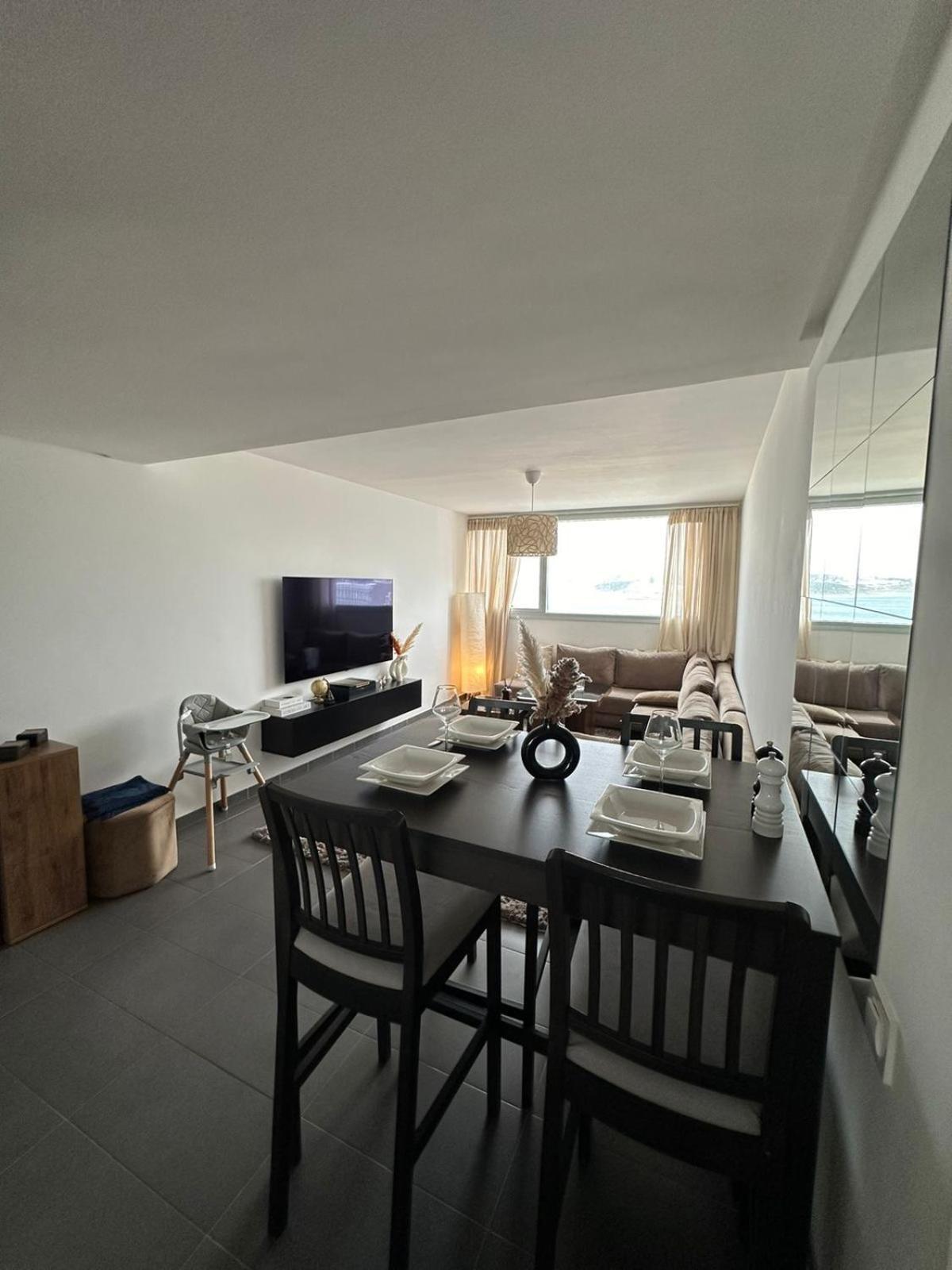 Hilton Center Apartment *