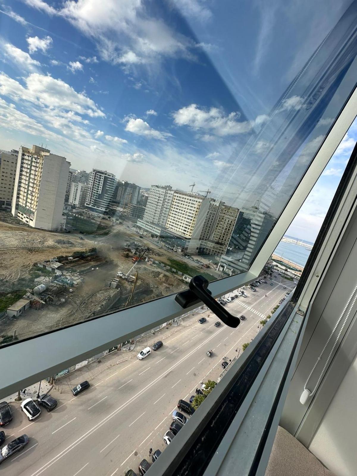 Hilton Center Apartment